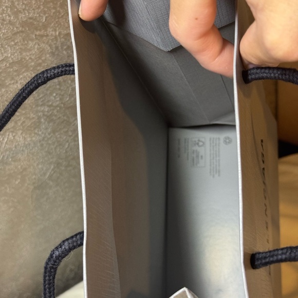 Balenciaga gift bag - Picture 5 of 8